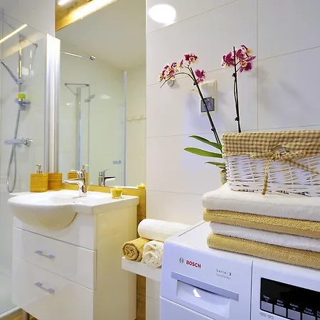 公寓 Rezulak Solna B104 204 303 科沃布热格