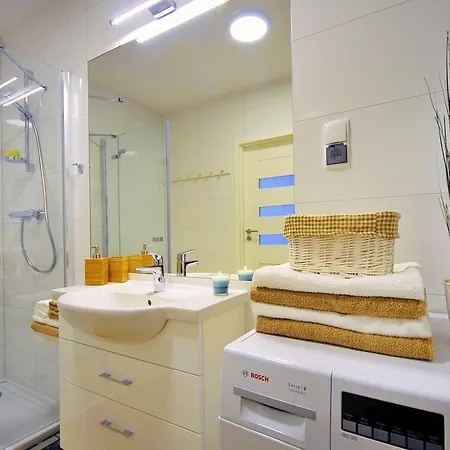 Rezulak Solna B104 204 303 شقة كولوبرزيغ