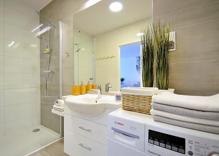 Апартаменты Rezulak Solna B104 204 303